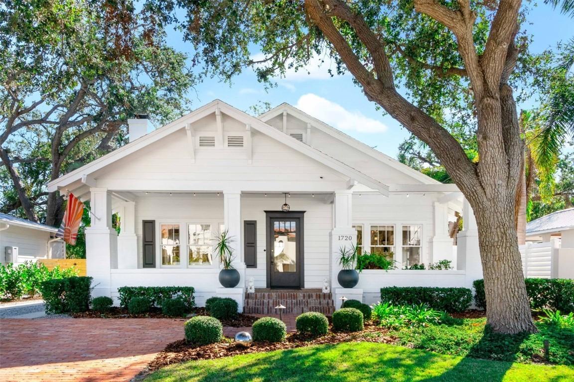 1720 Bahia Vista St., Sarasota, FL 34239
