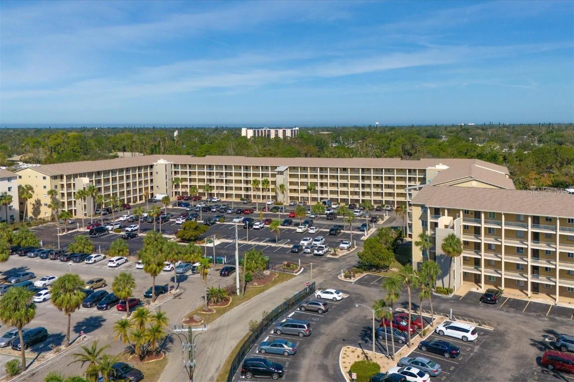 3656 Lake Bayshore Dr. #319 BLDG K, Bradenton, FL 34205