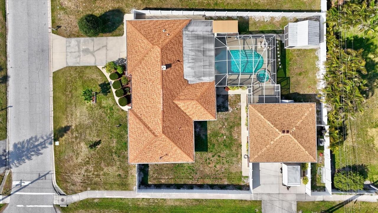 2347 Sunnyside Pl., Sarasota, FL 34239