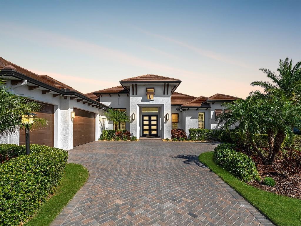 712 Crosswind Ave., Sarasota, FL 34240