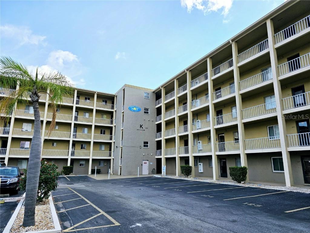 3528 Lake Bayshore Dr. #K-115, Bradenton, FL 34205