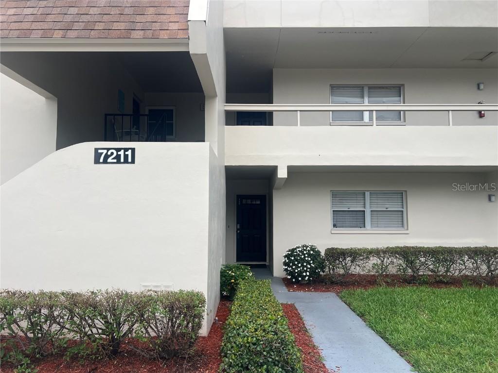 7211 W Country Club Dr. #135, Sarasota, FL 34243