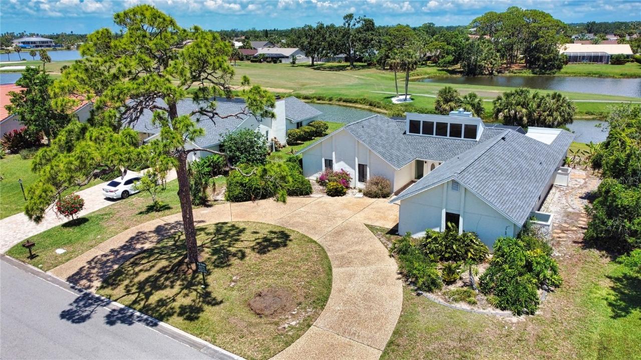 3837 Torrey Pines Blvd., Sarasota, FL 34238
