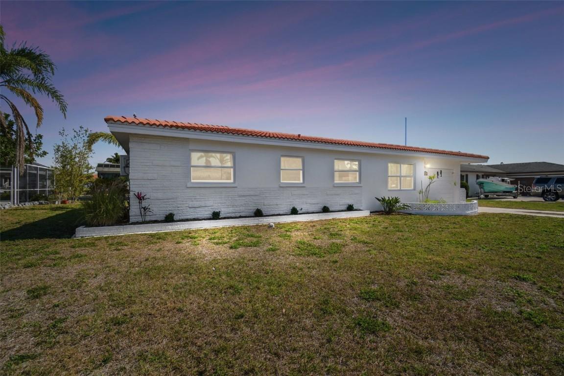 4912 Beacon Rd., Palmetto, FL 34221