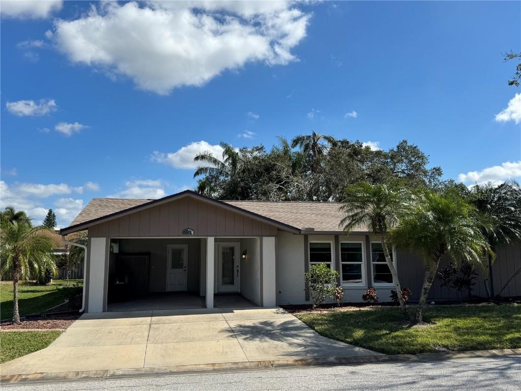 1321 Glendale Cir. #909, Sarasota, FL 34232