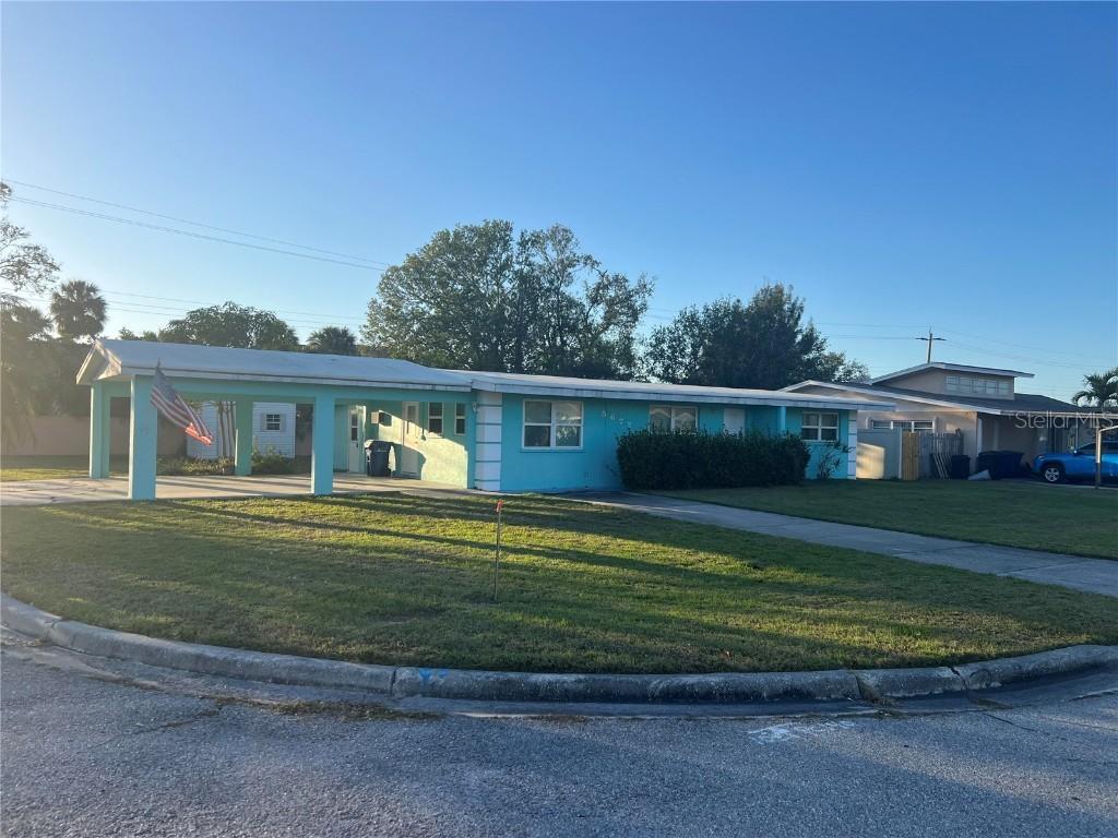 5672 Bronx Ave., Sarasota, FL 34231