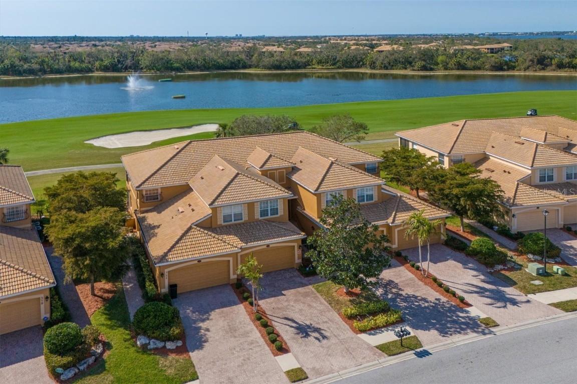 322 Winding Brook Ln. #103, Bradenton, FL 34212