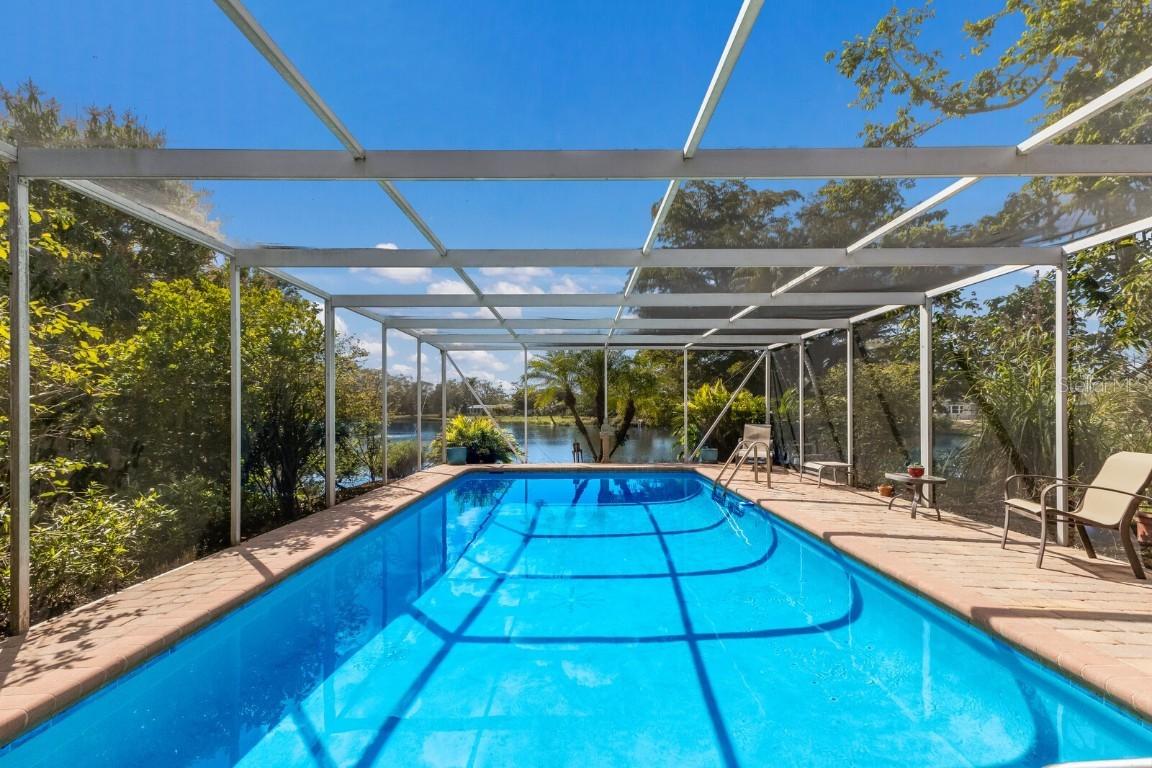 326 E Lake Dr., Sarasota, FL 34232