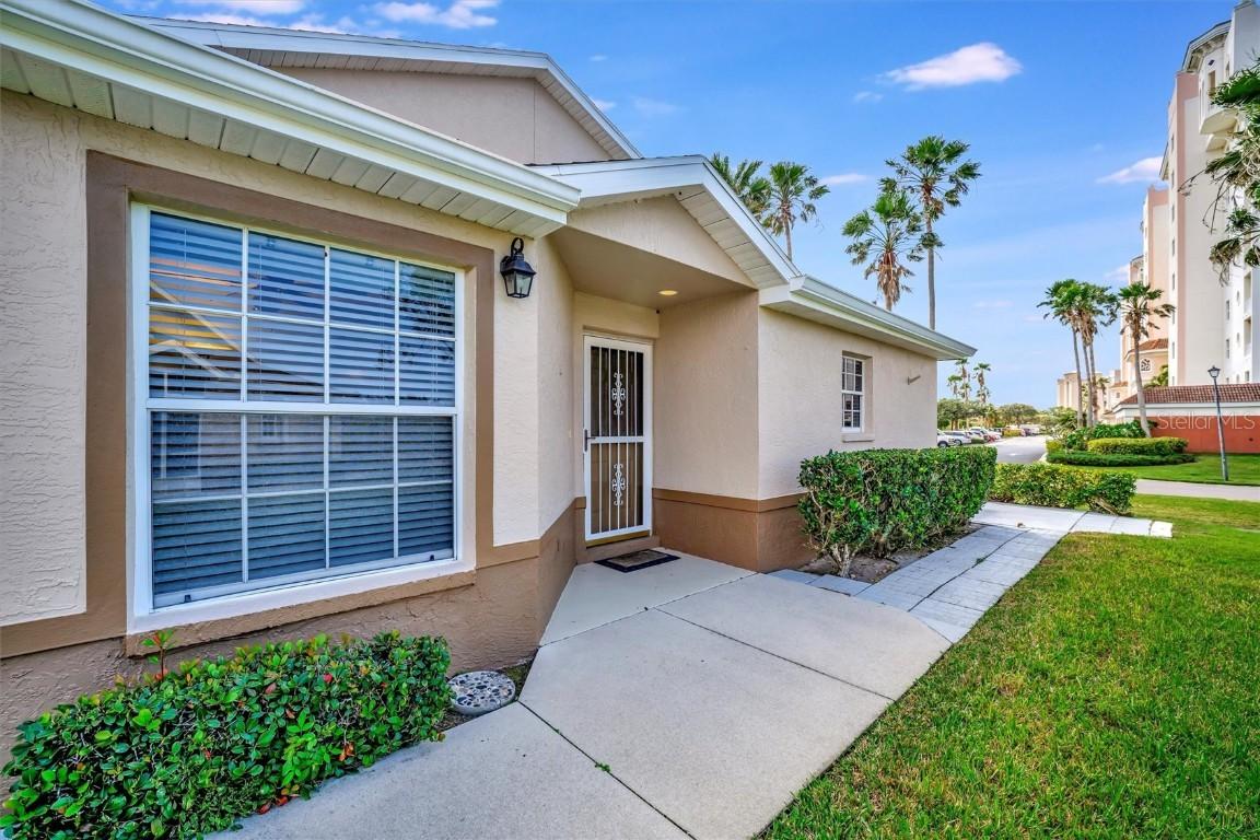 2908 Captains Ct. #20, Palmetto, FL 34221