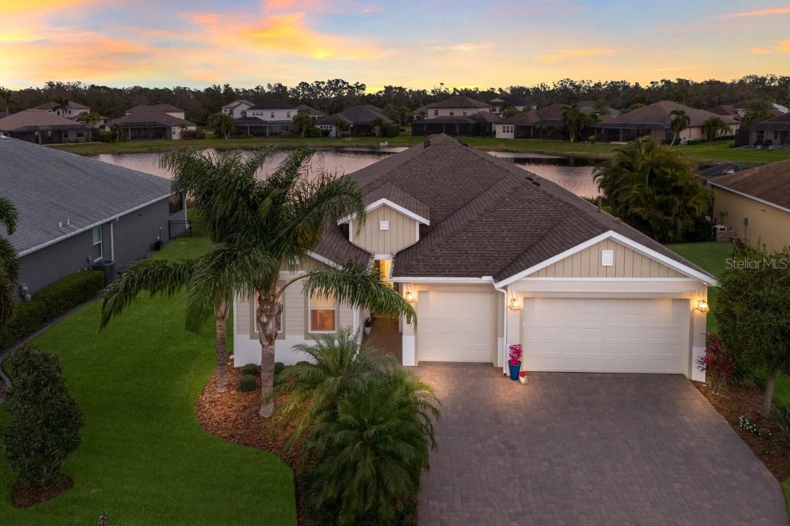 352 Chantilly Tr., Bradenton, FL 34212