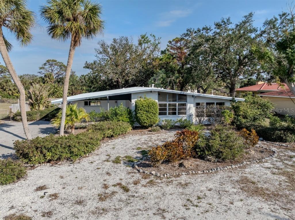 204 Gulf Dr., Venice, FL 34285