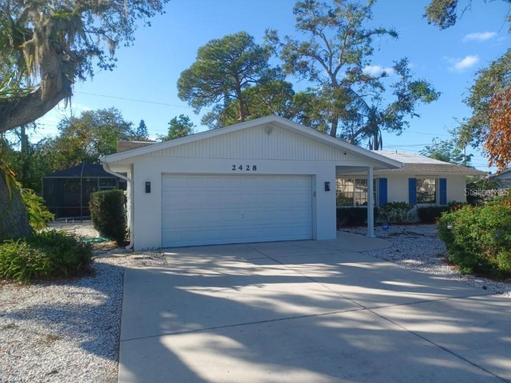 2428 Whippoorwill Cir., Sarasota, FL 34231