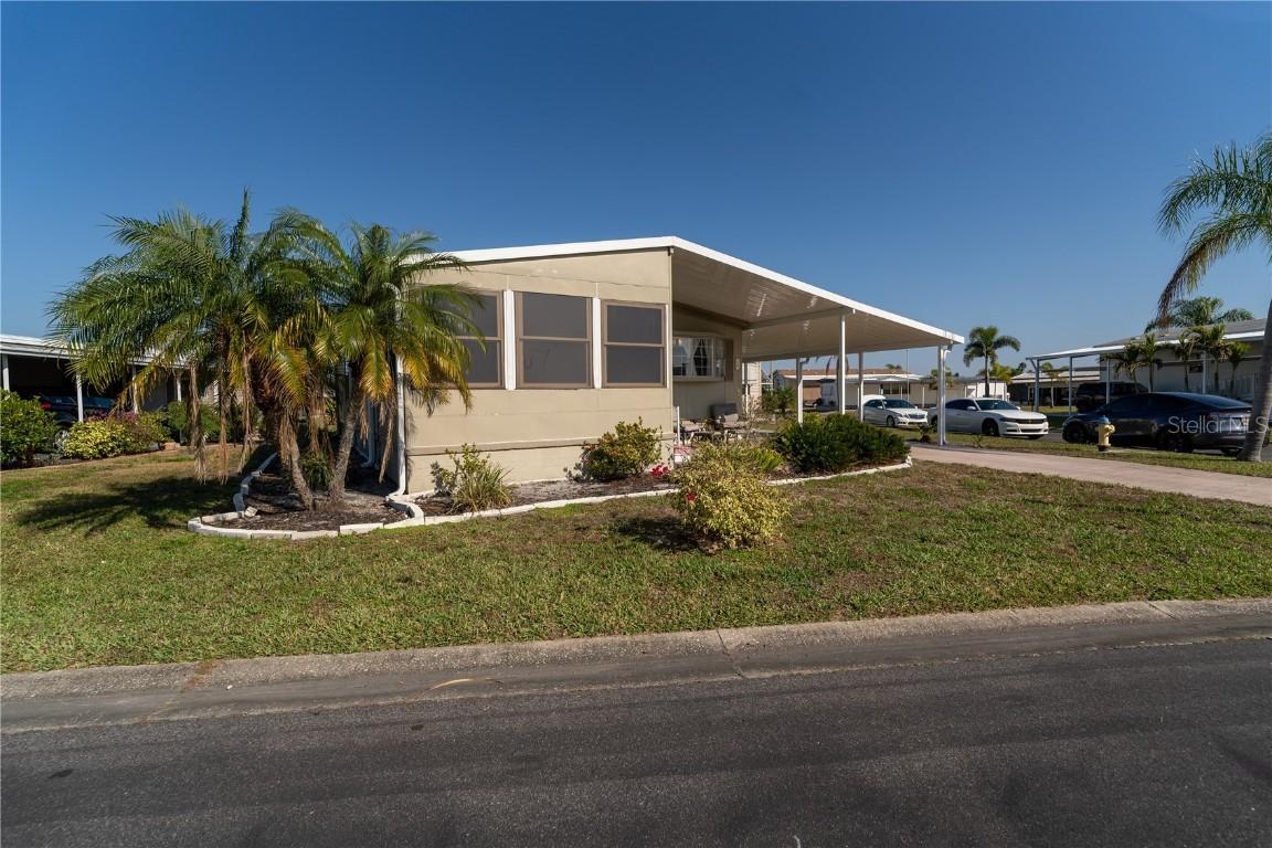 5316 53rd Ave. #J8, Bradenton, FL 34203