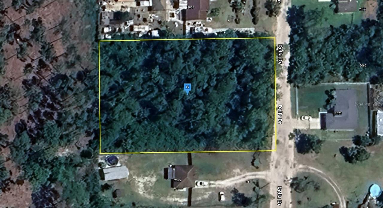 2059 Della Dr., Naples, FL 34117