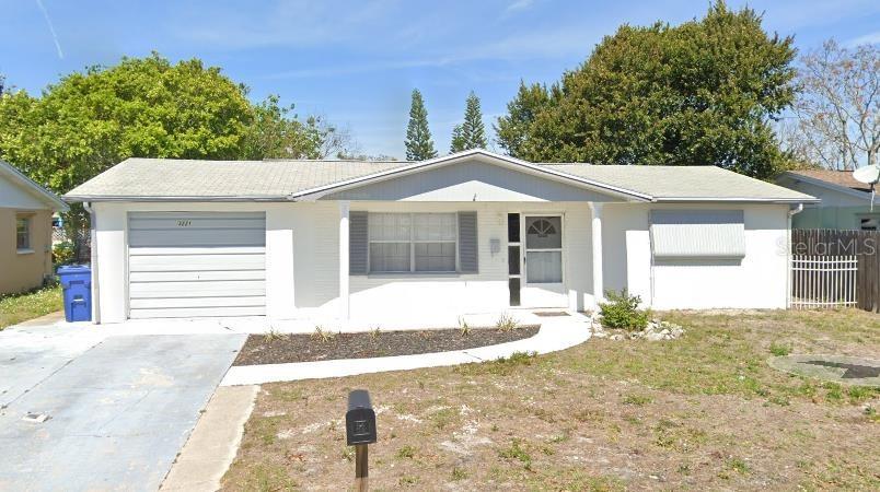 3221 Atlantis Dr., Holiday, FL 34691