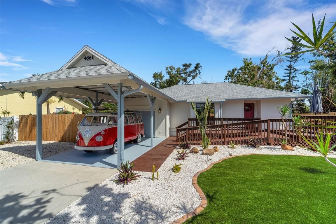 4661 Alligator Dr., Venice, FL 34293