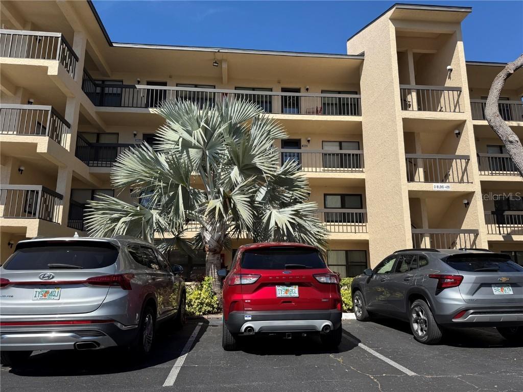 435 30th Ave. #D303, Bradenton, FL 34205