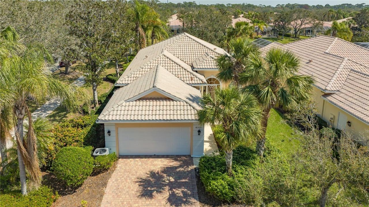 8300 Jesolo Ln., Sarasota, FL 34238