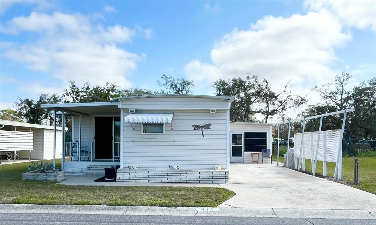 415 Oakwood Blvd., Sarasota, FL 34237