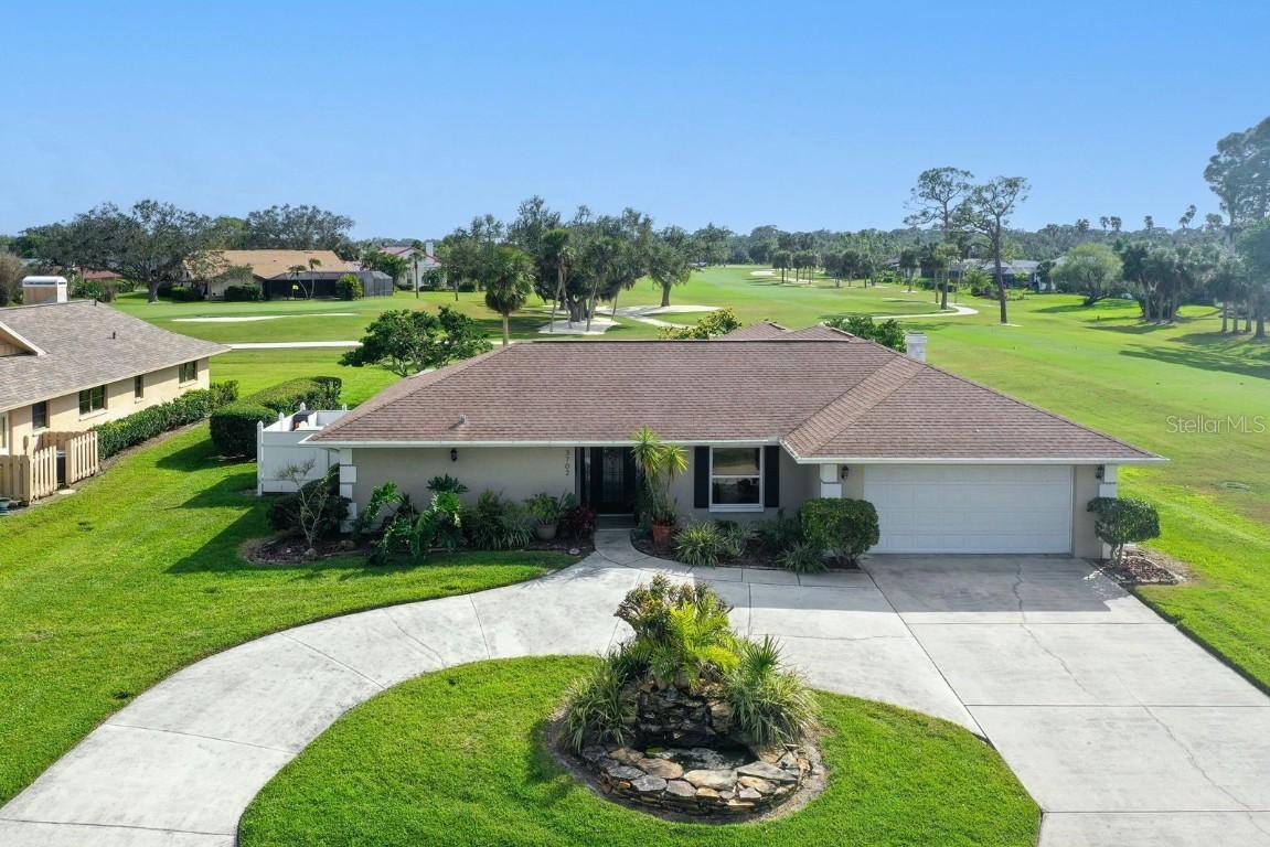 3702 Torrey Pines Way, Sarasota, FL 34238