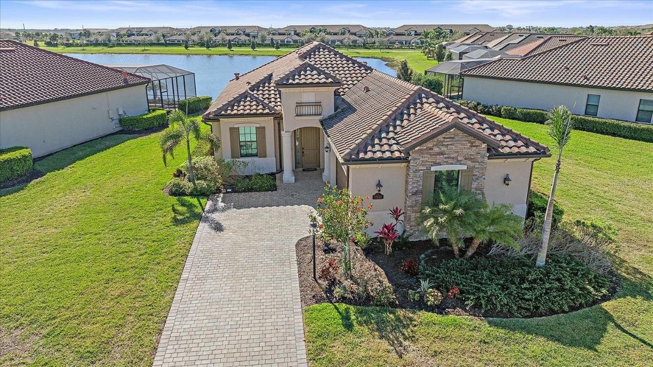 17448 Hickok Belt Loop, Bradenton, FL 34211
