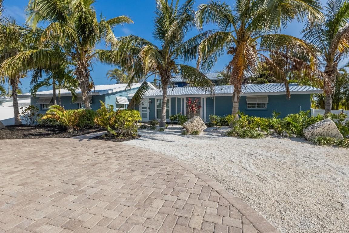 6201 Holmes Blvd., Holmes Beach, FL 34217