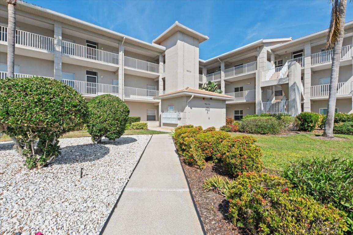 9630 Club South Cir. #6208, Sarasota, FL 34238