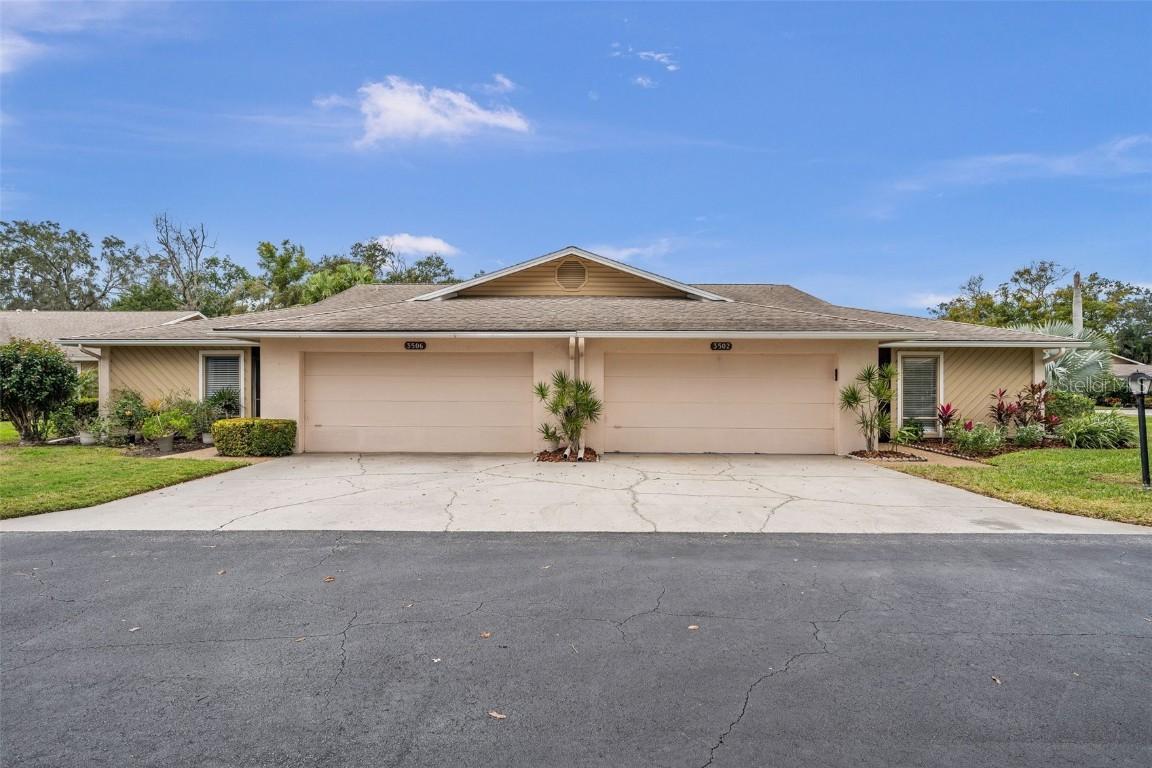 3502 Wilkinson Woods Dr. #7, Sarasota, FL 34231