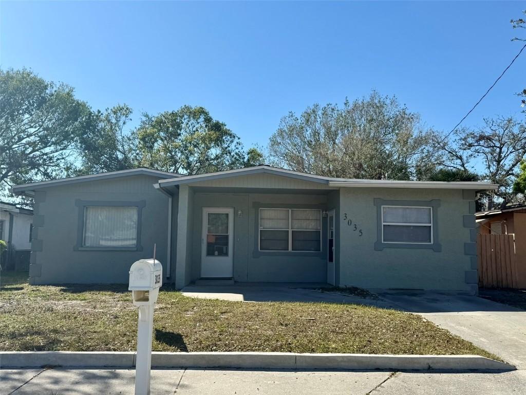 3035 Pershing Ave., Sarasota, FL 34234