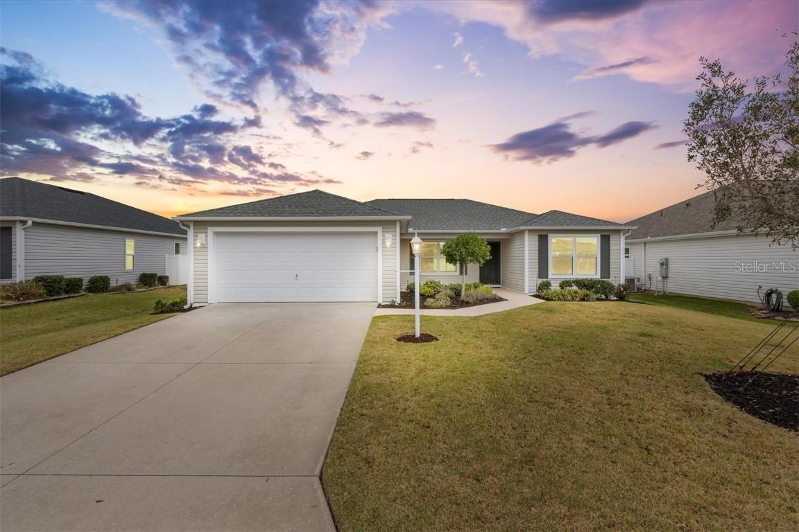 3381 Harris Ct., The Villages, FL 32163