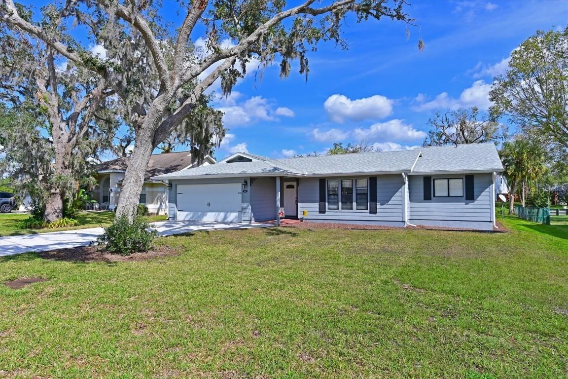5606 79th Ave., Palmetto, FL 34221
