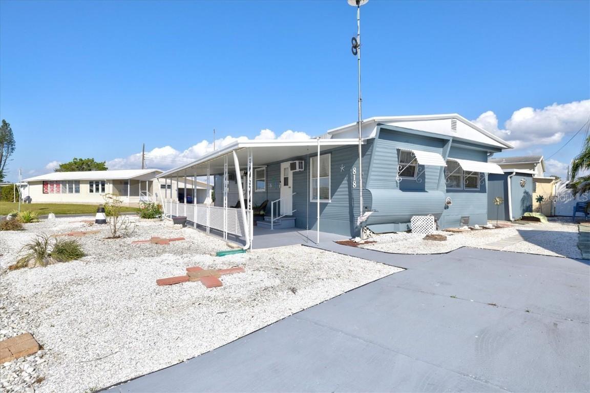 818 50th Avenue Ter., Bradenton, FL 34207