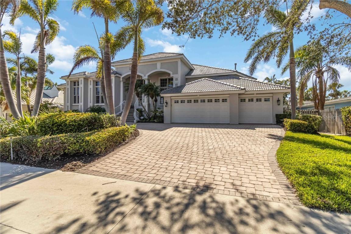 121 N Boulevard Of Presidents, Sarasota, FL 34236