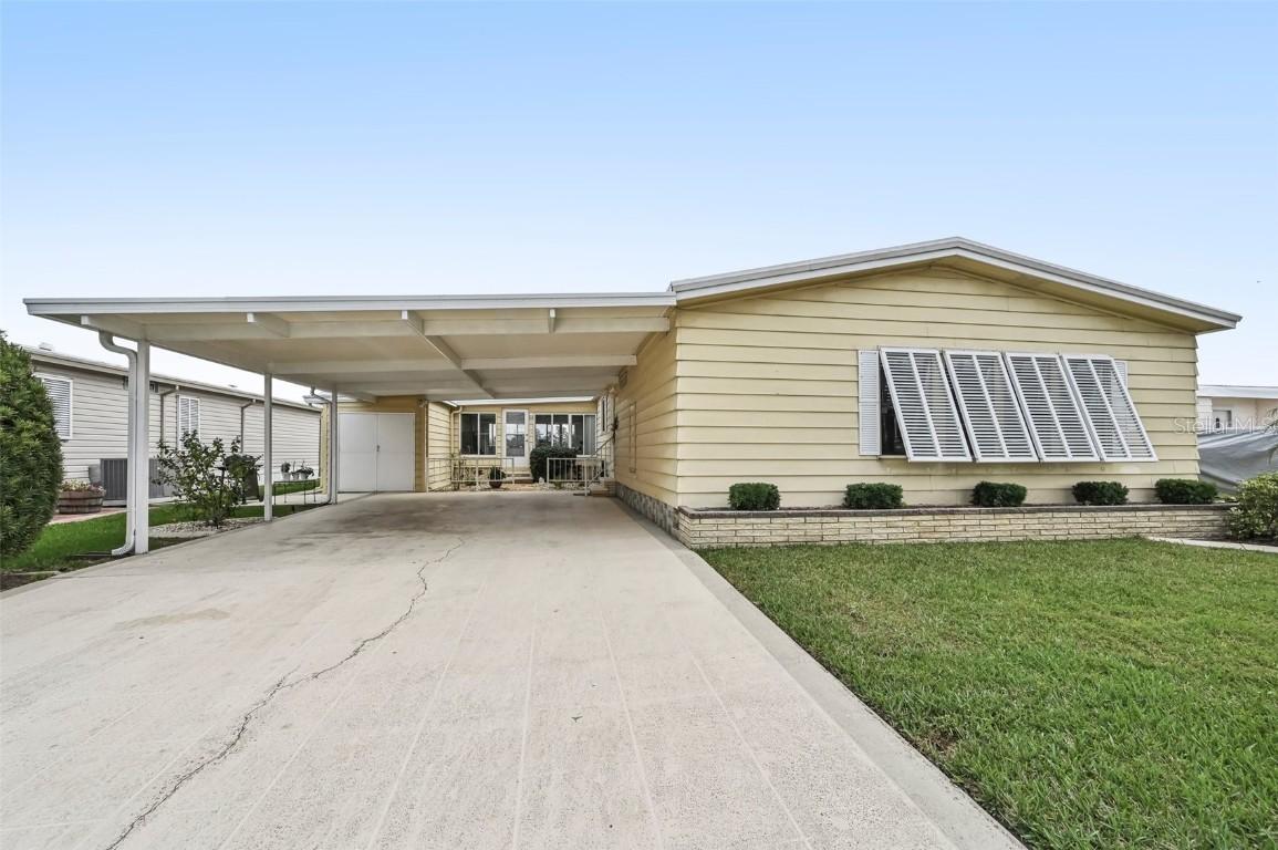 8539 Imperial Cir., Palmetto, FL 34221