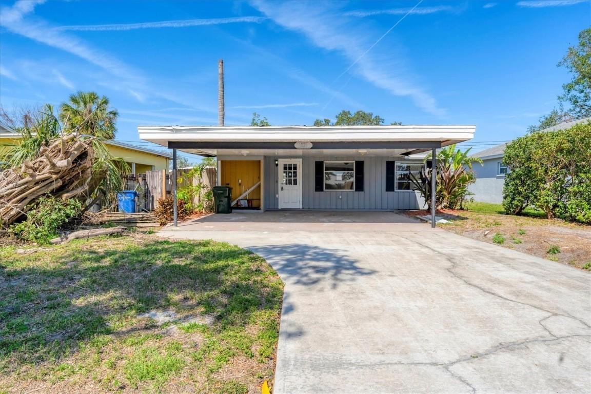 2121 Florinda St., Sarasota, FL 34231