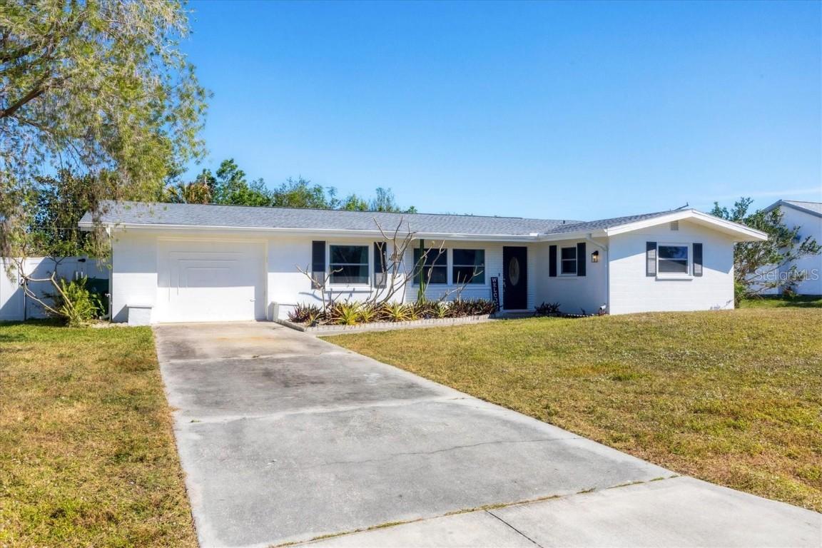 3172 Port Charlotte Blvd., Port Charlotte, FL 33952