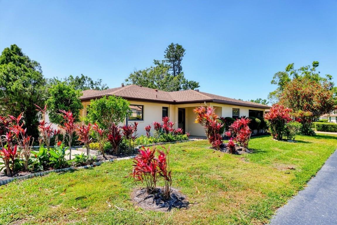 3208 Vivienda Blvd., Bradenton, FL 34207