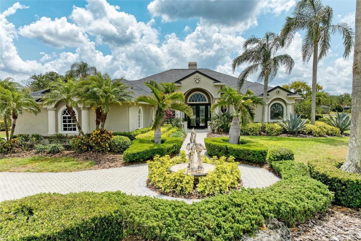 10002 Cherry Hills Avenue Cir., Bradenton, FL 34202