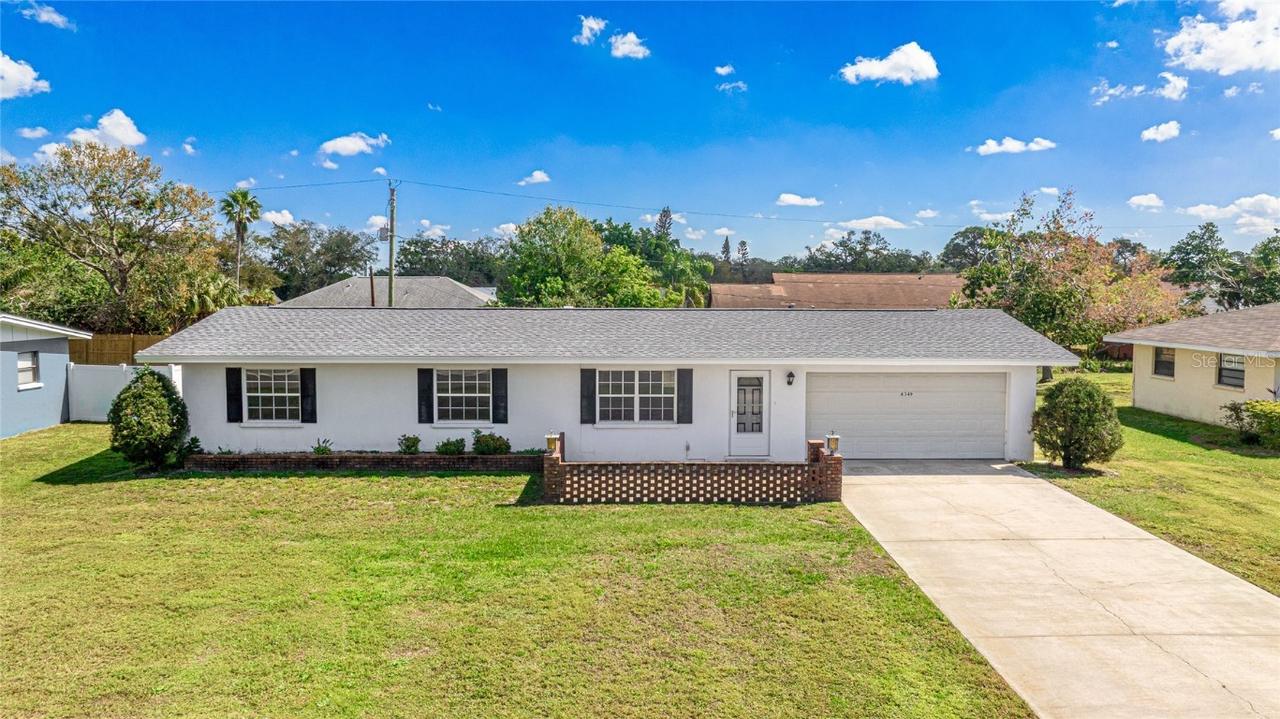 6349 5th Street Cir., Bradenton, FL 34203