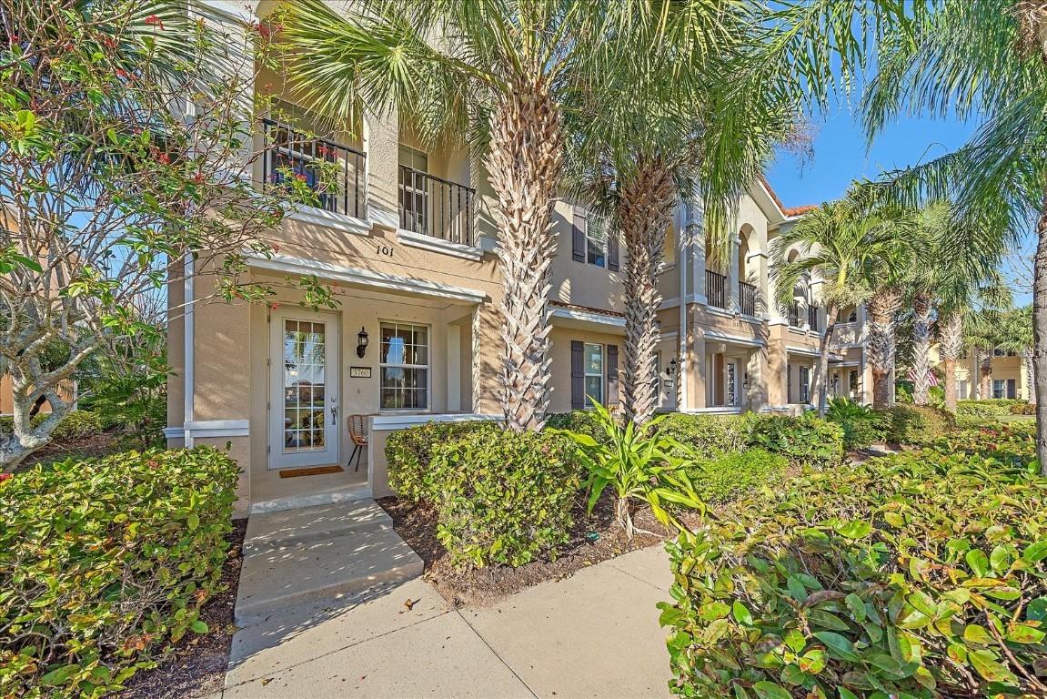 3760 82nd Avenue Cir. #101, Sarasota, FL 34243