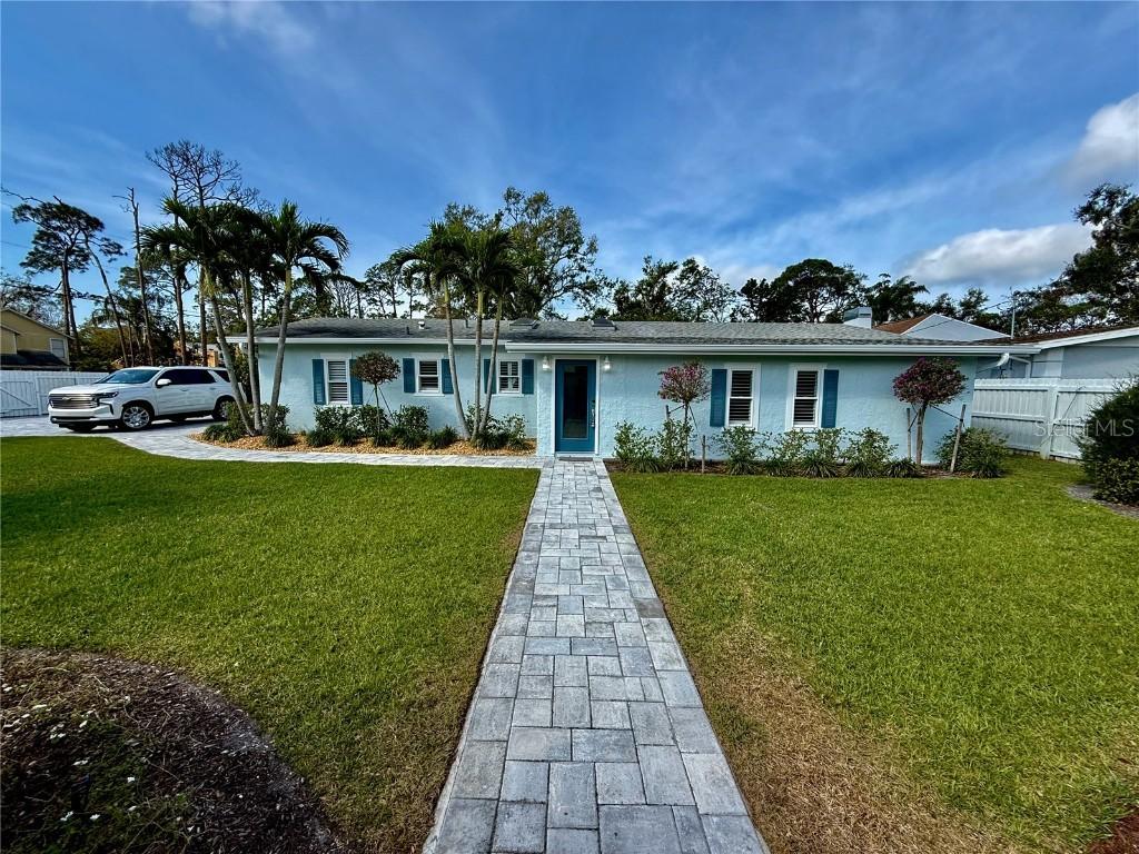 4218 S Lockwood Ridge Rd., Sarasota, FL 34231