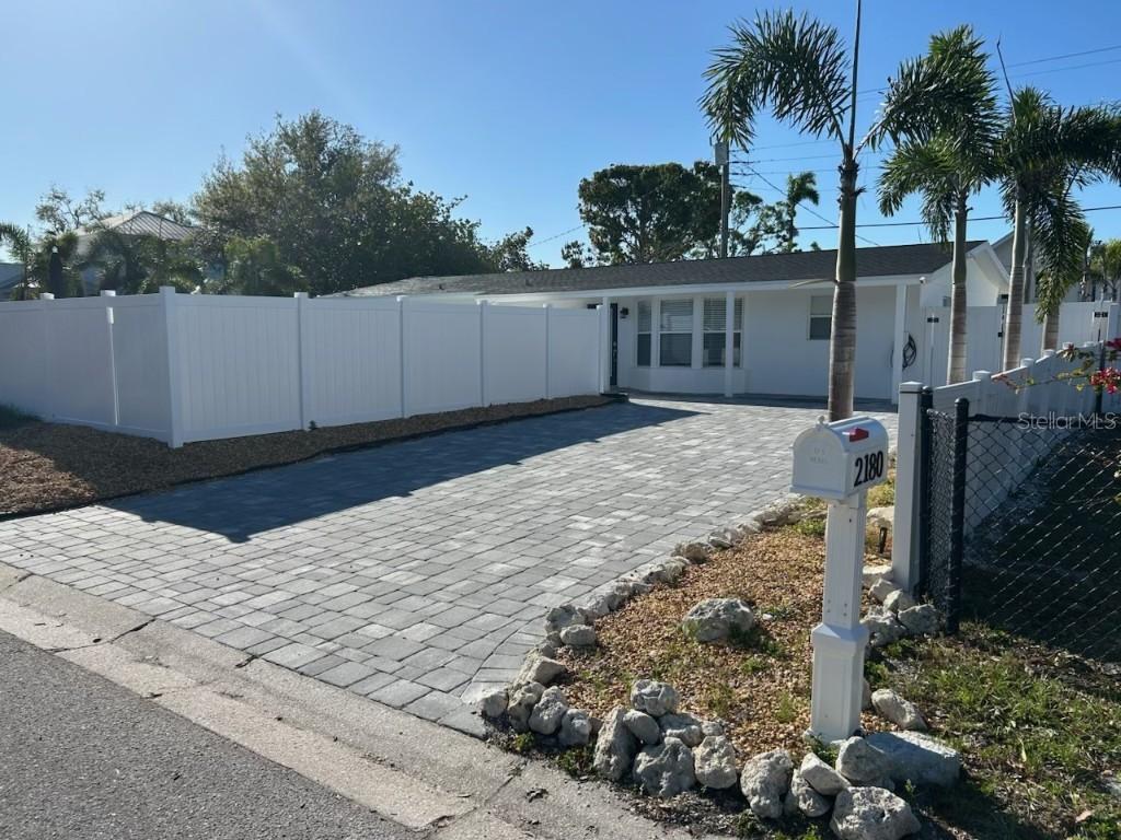2180 Orchid St., Sarasota, FL 34239