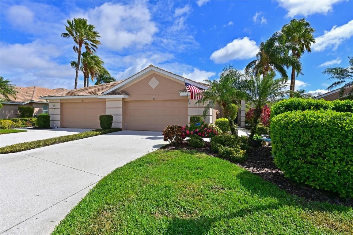 379 Fairway Isles Ln., Bradenton, FL 34212