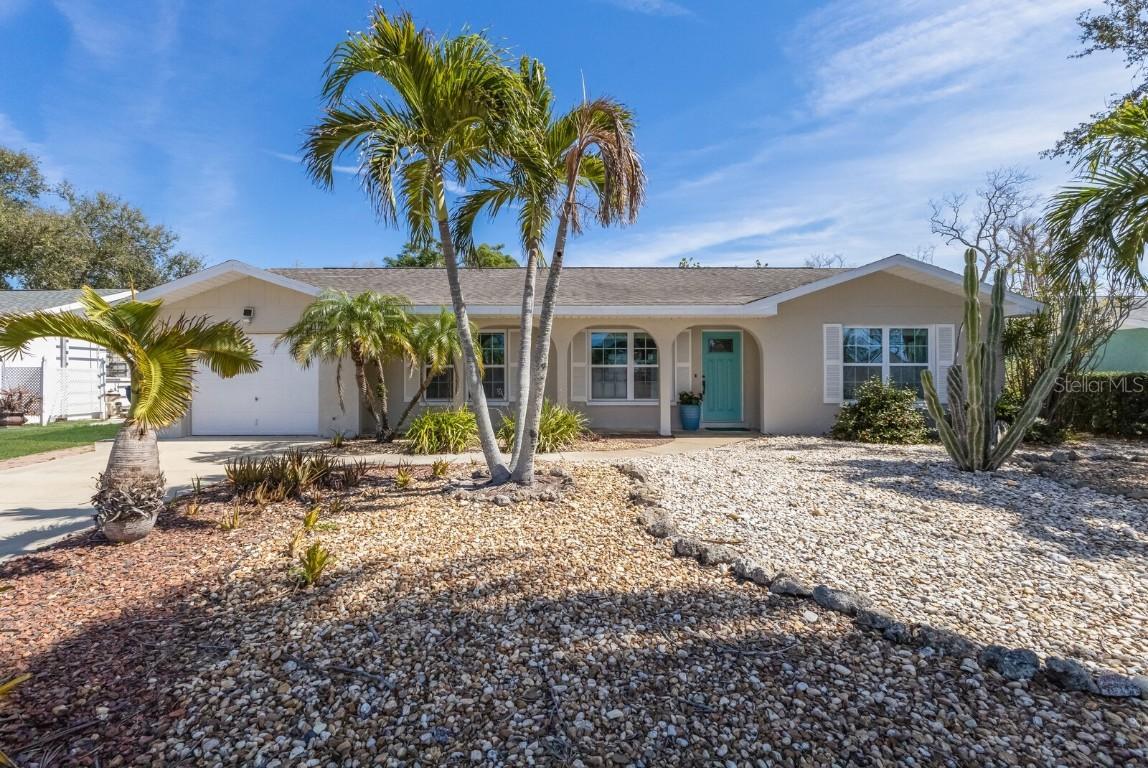 919 68th St., Bradenton, FL 34209
