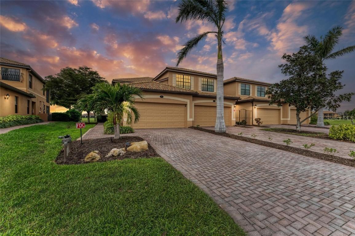 7004 Grand Estuary Tr. #101, Bradenton, FL 34212