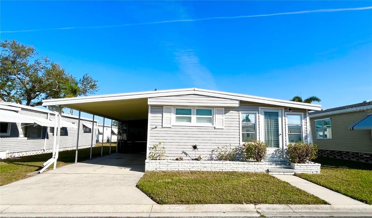 3335 Spanish Oak Ter., Sarasota, FL 34237
