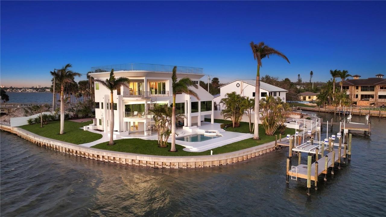 1400 Siesta Dr., Sarasota, FL 34239