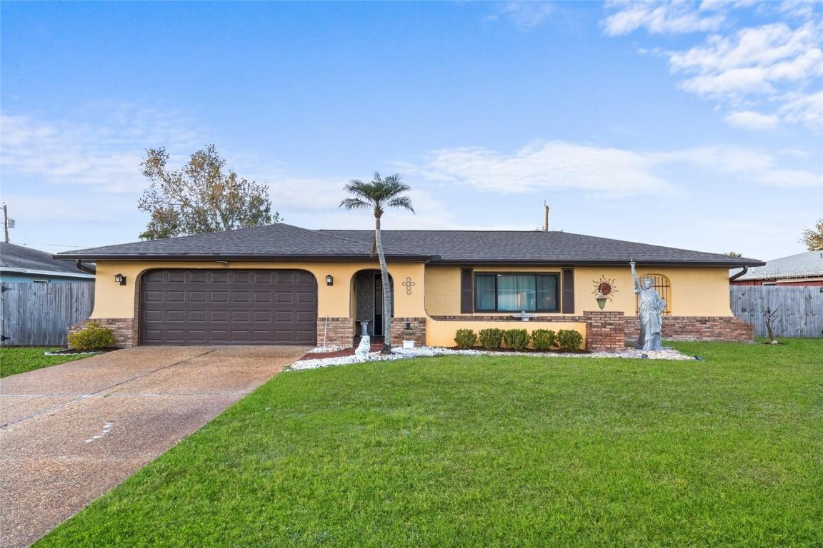 347 Montgomery Ave., Sarasota, FL 34243