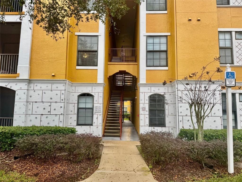 8335 38th Street Cir. #108, Sarasota, FL 34243
