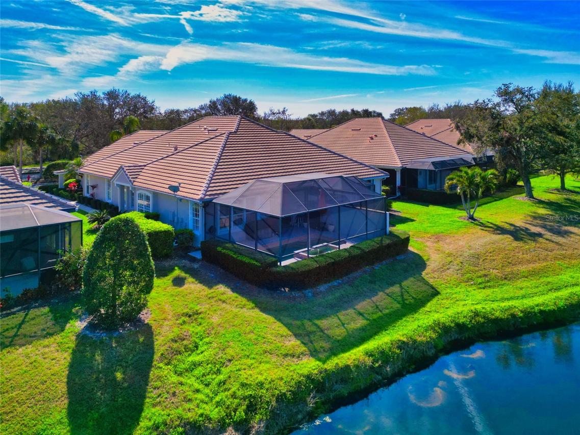 8310 Tartan Fields Cir., Lakewood Ranch, FL 34202